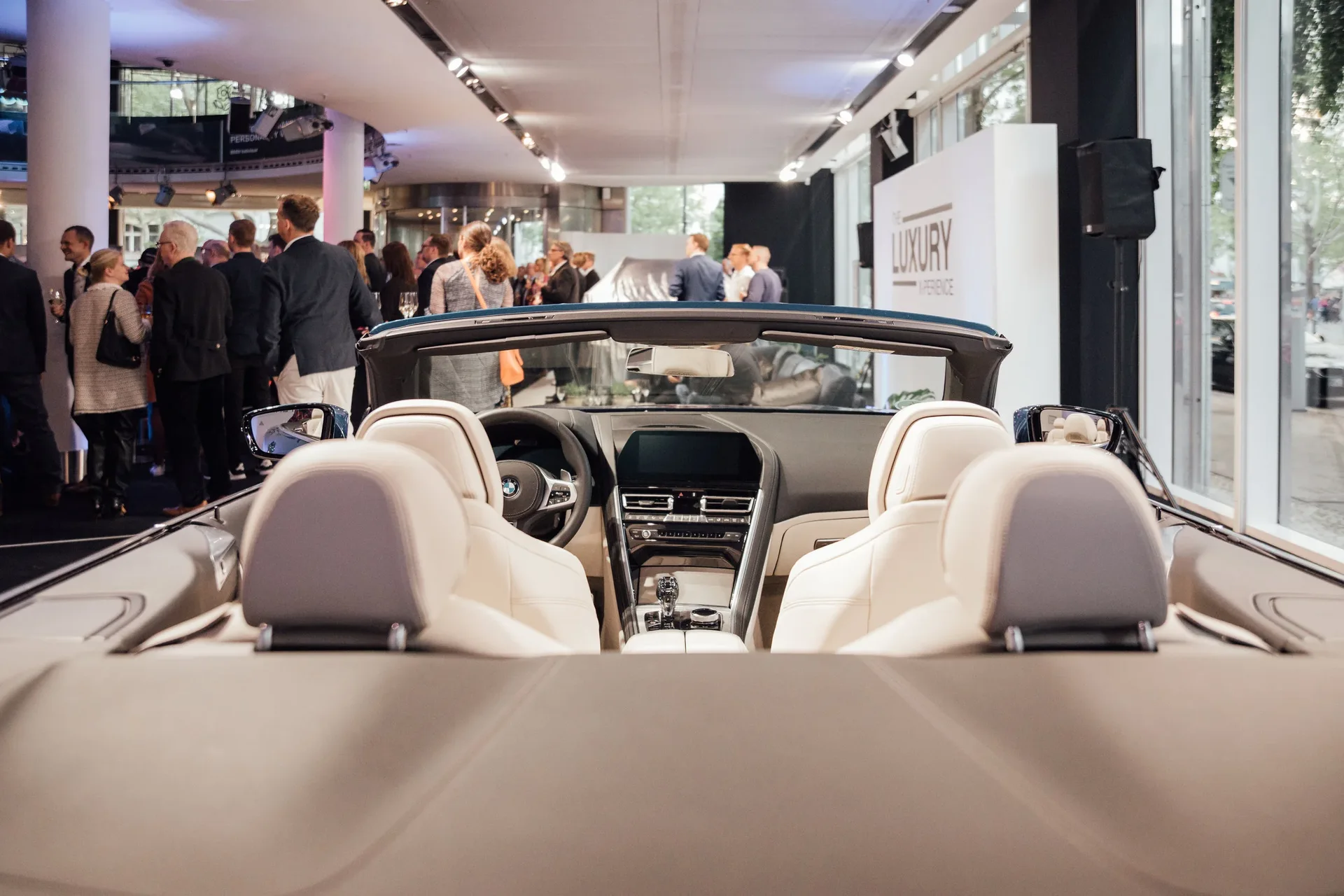 BMW X7 — The Luxury Experience — detail 2